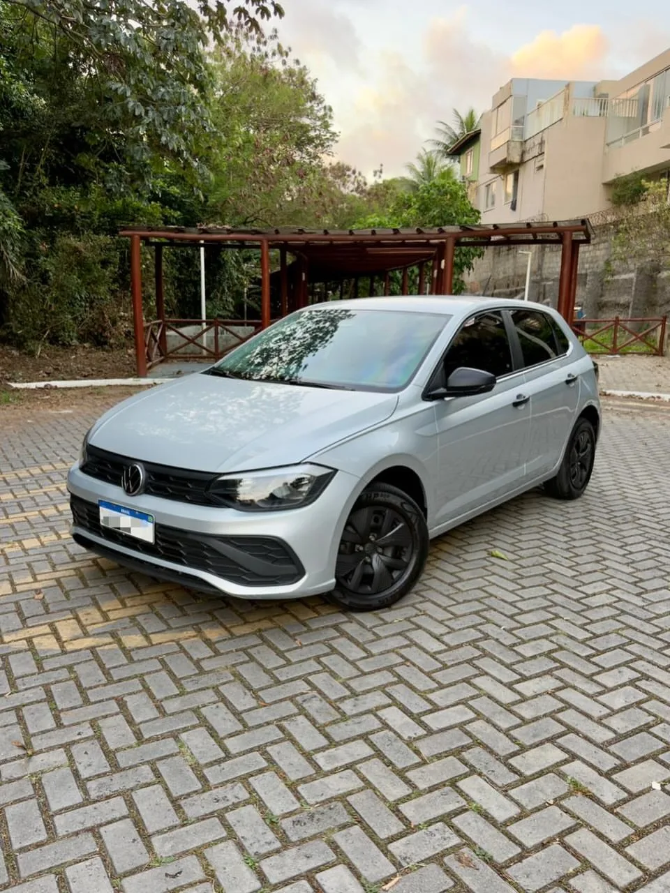 VOLKSWAGEN POLO TRACK 1.0 2026
